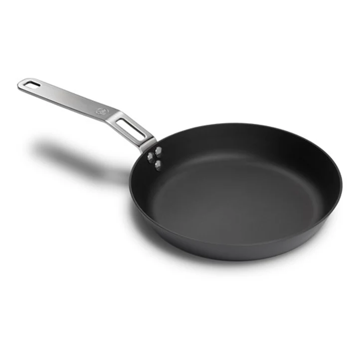 BARE Cookware 24cm Carbon Steel Pan - 51Dnspod | Smaakvolle damp – Verzendkosten vrij vanaf 40€ BARE Cookware 24cm Carbon Steel Pan - 51Dnspod | Smaakvolle damp – Verzendkosten vrij vanaf 40€