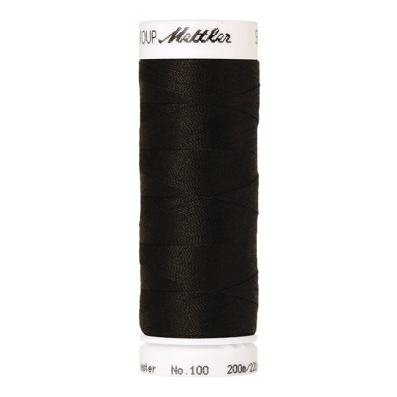 Amann Mettler – Seralon naaigaren 200m - 1050 Ebony - 51Dnspod | Smaakvolle damp – Verzendkosten vrij vanaf 40€ Amann Mettler – Seralon naaigaren 200m - 1050 Ebony - 51Dnspod | Smaakvolle damp – Verzendkosten vrij vanaf 40€