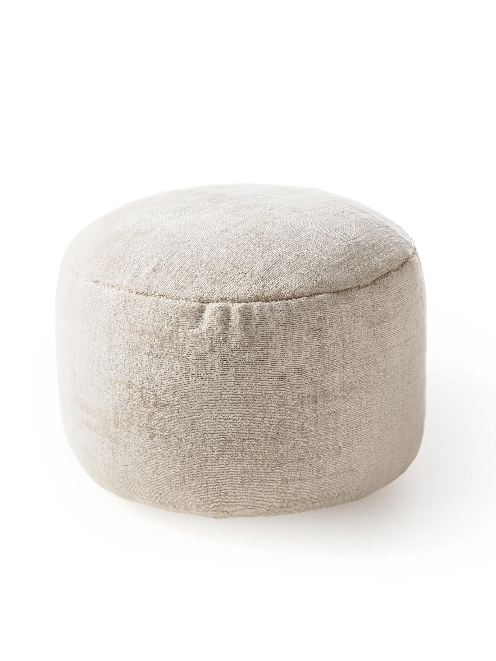 benuta poef Nova - crème - 55x55x30 cm - 51Dnspod | Smaakvolle damp – Verzendkosten vrij vanaf 40€ benuta poef Nova - crème - 55x55x30 cm - 51Dnspod | Smaakvolle damp – Verzendkosten vrij vanaf 40€