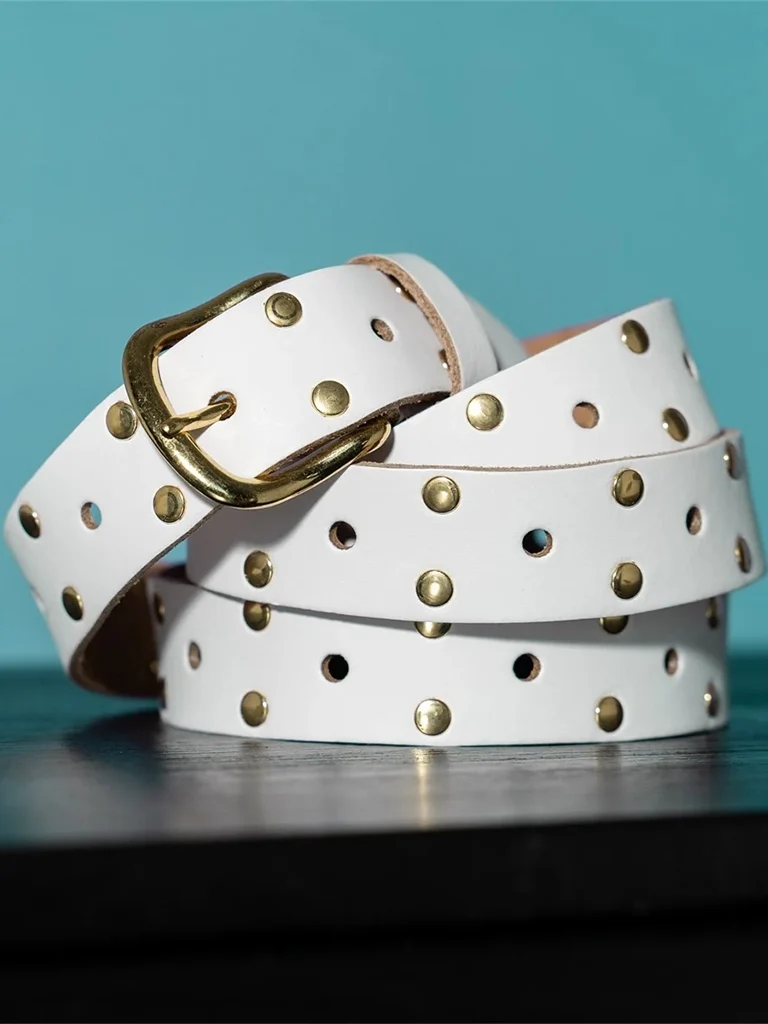 Belt Leather Long Gold Studs - 51Dnspod | Smaakvolle damp – Verzendkosten vrij vanaf 40€ Belt Leather Long Gold Studs - 51Dnspod | Smaakvolle damp – Verzendkosten vrij vanaf 40€