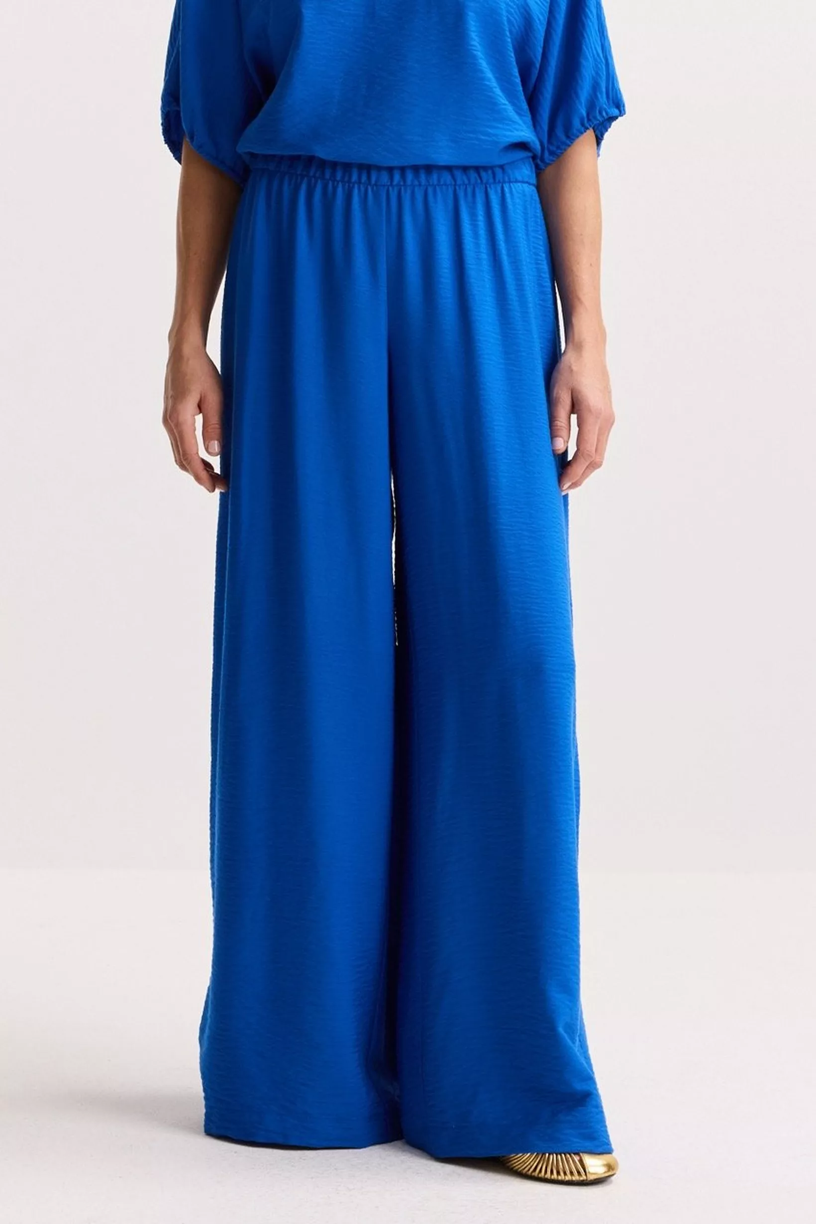 Broek Blauw Mayerline ( Cornita3 5104/066 ) - 51Dnspod | Smaakvolle damp – Verzendkosten vrij vanaf 40€ Broek Blauw Mayerline ( Cornita3 5104/066 ) - 51Dnspod | Smaakvolle damp – Verzendkosten vrij vanaf 40€