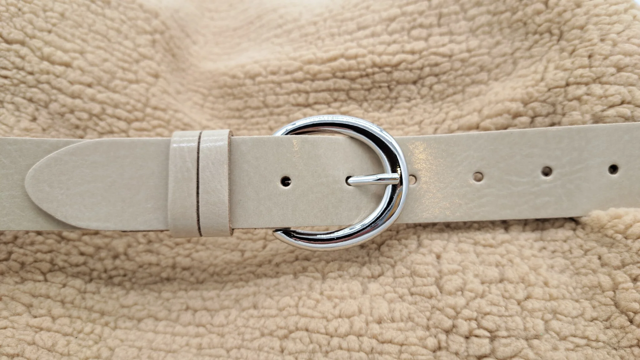 ByMetz Riem Puglia Crème/Zilver - 51Dnspod | Smaakvolle damp – Verzendkosten vrij vanaf 40€ ByMetz Riem Puglia Crème/Zilver - 51Dnspod | Smaakvolle damp – Verzendkosten vrij vanaf 40€