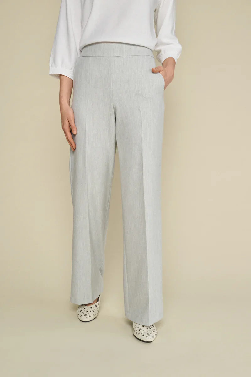 Broek Grijs Marie Mero ( Xtr48/1210 ) - 51Dnspod | Smaakvolle damp – Verzendkosten vrij vanaf 40€ Broek Grijs Marie Mero ( Xtr48/1210 ) - 51Dnspod | Smaakvolle damp – Verzendkosten vrij vanaf 40€
