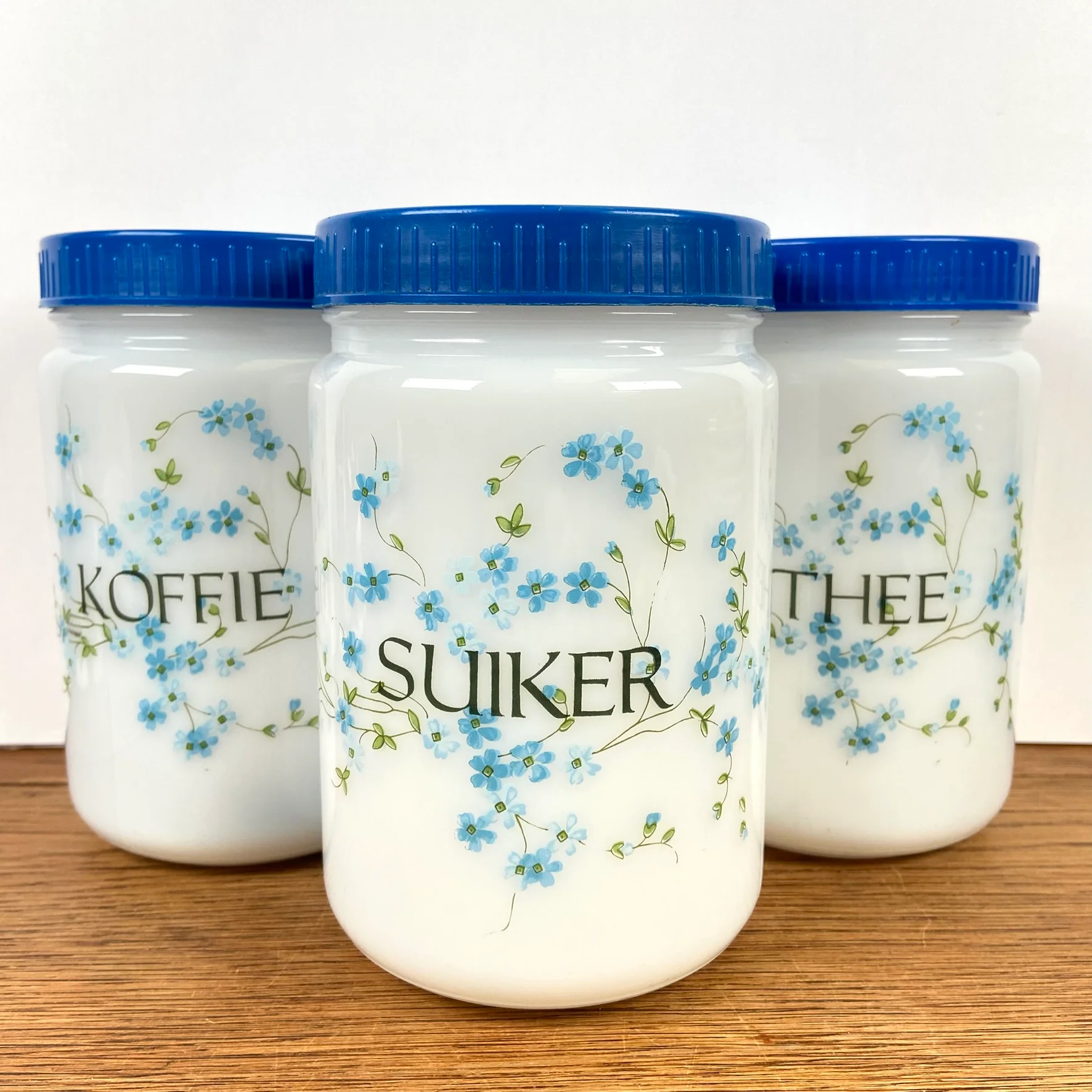Arcopal Veronica Koffie Thee Suiker - 51Dnspod | Smaakvolle damp – Verzendkosten vrij vanaf 40€ Arcopal Veronica Koffie Thee Suiker - 51Dnspod | Smaakvolle damp – Verzendkosten vrij vanaf 40€