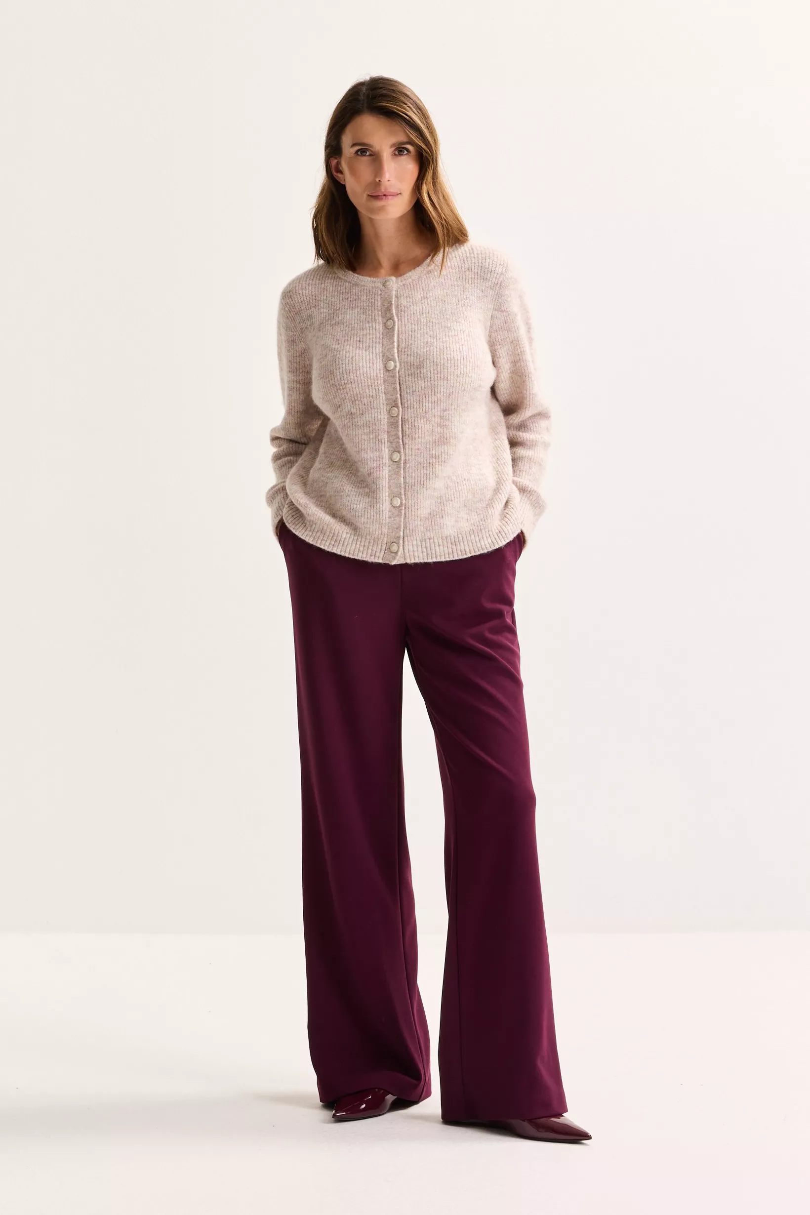 Broek Bordeaux Mayerline ( Cana2 4015/593 ) - 51Dnspod | Smaakvolle damp – Verzendkosten vrij vanaf 40€ Broek Bordeaux Mayerline ( Cana2 4015/593 ) - 51Dnspod | Smaakvolle damp – Verzendkosten vrij vanaf 40€